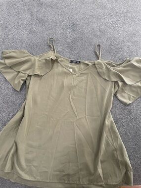 YOINS Olive Green V-Neck Spaghetti Strap Blouse